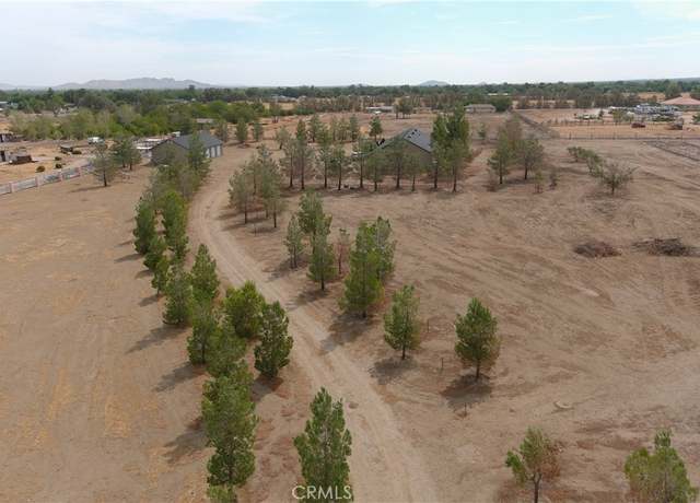 Property at 36646 92nd St E, Littlerock, CA 93543, 4 beds, 3 baths