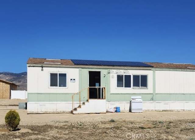 Property at 27543 Kingbird, Rosamond, CA 93560, 3 beds, 2 baths