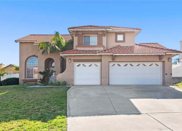 Property at 2073 W Summerset Dr, Rialto, CA 92377, 3 beds, 2.5 baths
