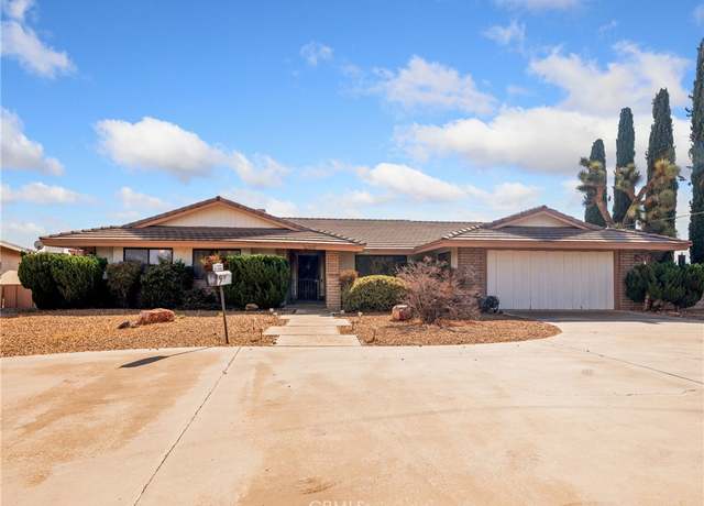 Property at 17831 Orange St, Hesperia, CA 92345, 3 beds, 2.5 baths