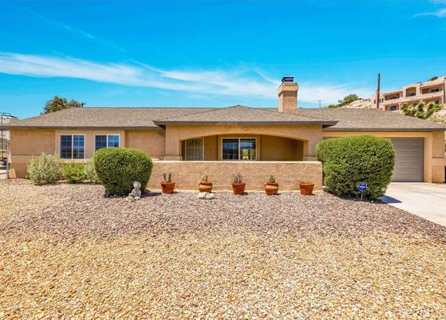 Property at 57490 Redondo St, Yucca Valley, CA 92284, 3 beds, 2 baths