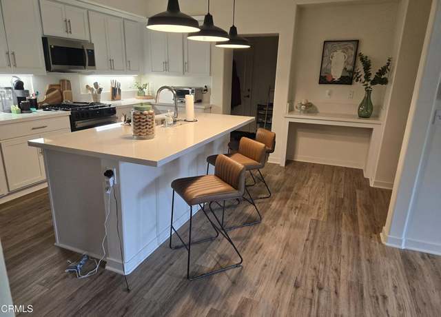 Property at 307 N F St #102, Oxnard, CA 93030, 2 beds, 2 baths