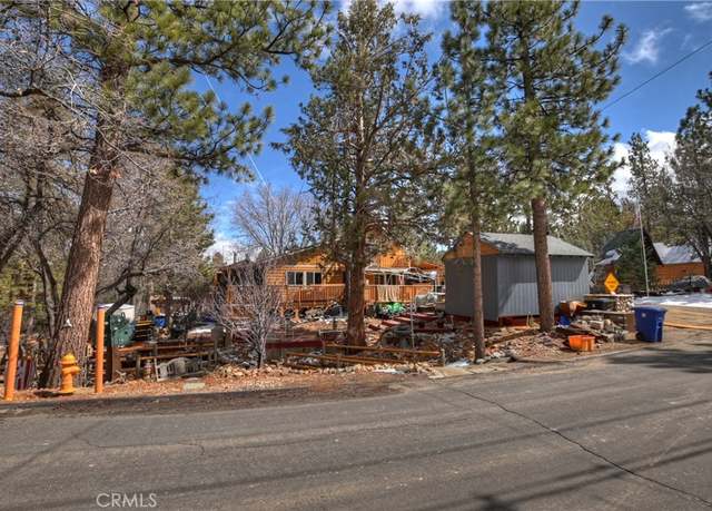 Property at 581 Highland Ln, Sugarloaf, CA 92386, 2 beds, 2.5 baths