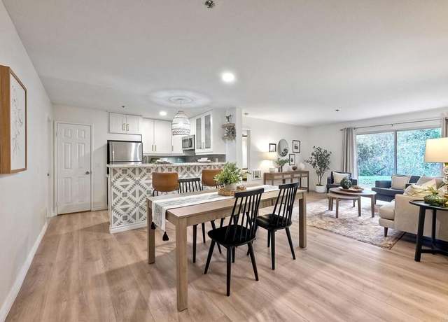 Property at 3527 Caminito Sierra #101, Carlsbad, CA 92009, 2 beds, 2 baths