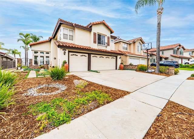 Property at 1081 Vista Lomas Ln, Corona, CA 92882, 3 beds, 2.5 baths