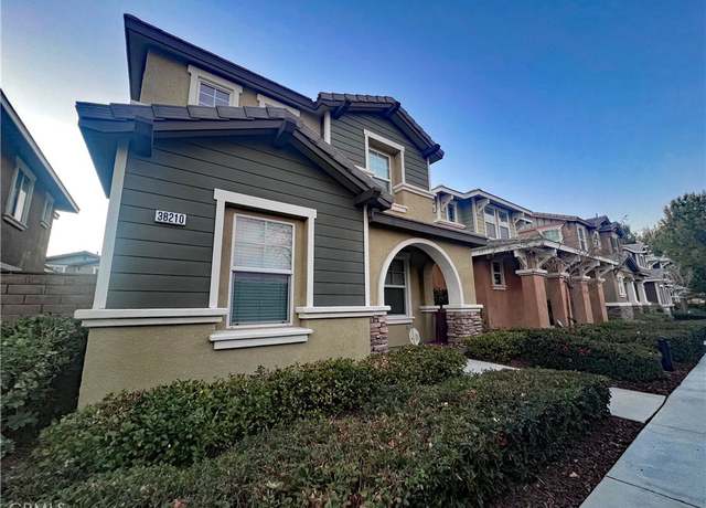 Property at 38210 Rioja Ct, Palmdale, CA 93550, 3 beds, 2.5 baths