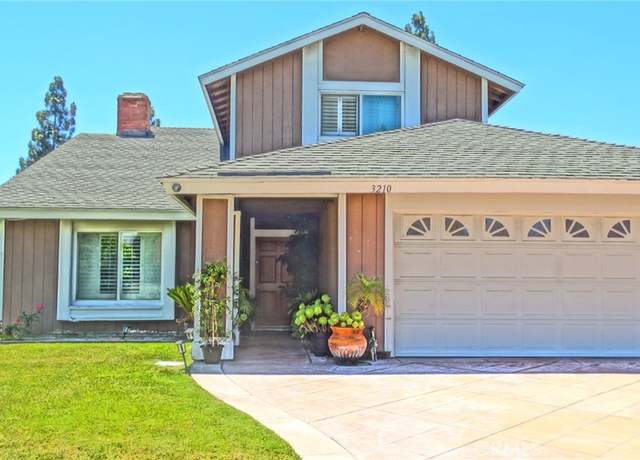 Property at 3210 S Center St, Santa Ana, CA 92704, 4 beds, 3.5 baths