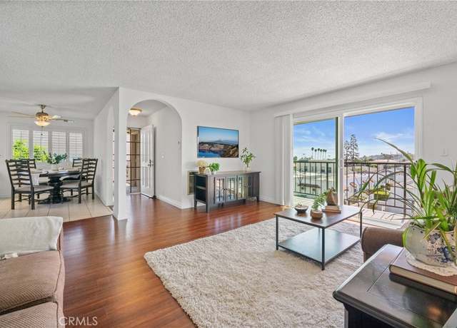 Property at 956 W 9th St #4, San Pedro, CA 90731, 2 beds, 2 baths