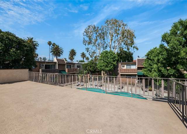 Property at 17900 Sherman Way #602, Reseda, CA 91335, 1 bed, 1 bath