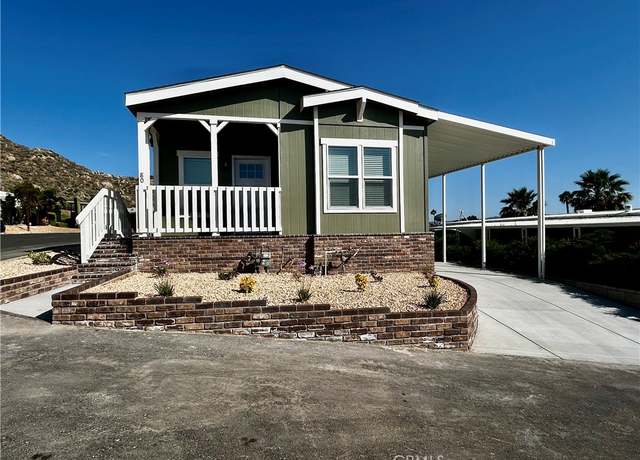 Property at 1536 S State St #80, Hemet, CA 92543, 3 beds, 2 baths