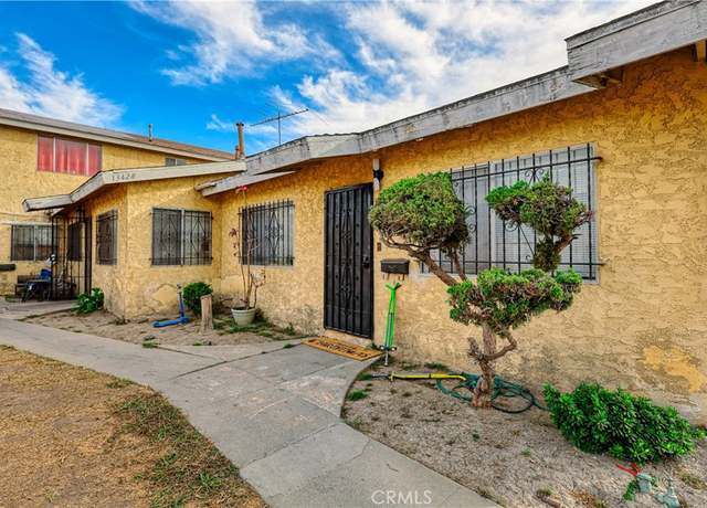 Property at 13426 S San Pedro St, Los Angeles, CA 90061, 8 beds, 5 baths
