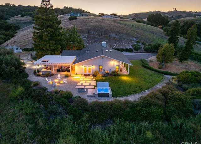 Property at 885 W 4th St, Paso Robles, CA 93446, 3 beds, 3 baths