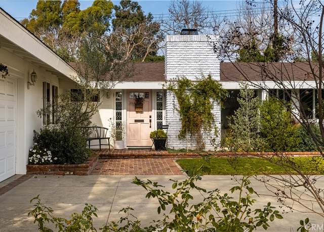 Property at 3231 Ruth Elaine Dr, Los Alamitos, CA 90720, 3 beds, 2 baths