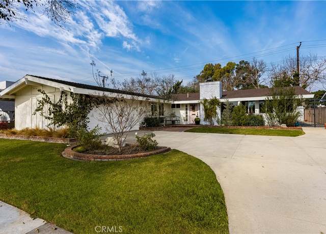 Property at 3231 Ruth Elaine Dr, Los Alamitos, CA 90720, 3 beds, 2 baths