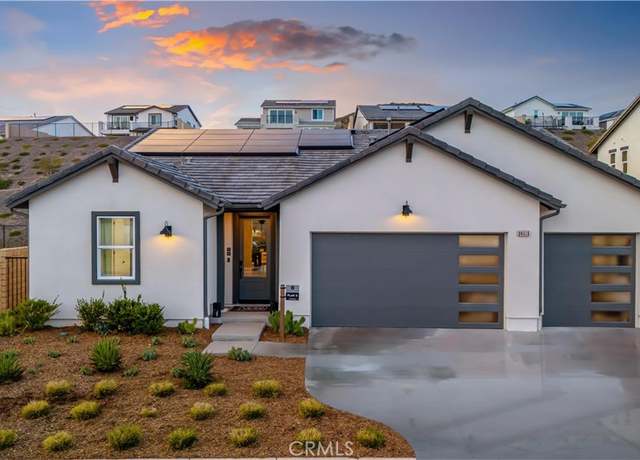Property at 28904 Saddle Cir, Castaic, CA 91384, 3 beds, 3 baths
