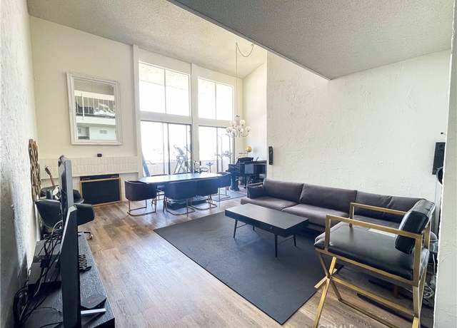 Property at 5310 Zelzah Ave #312, Encino, CA 91316, 2 beds, 2 baths