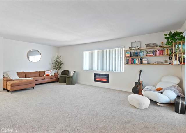 Property at 410 N Clark St Unit D, Orange, CA 92868, 2 beds, 1 bath