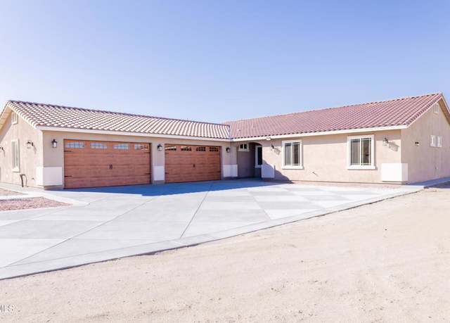 Property at 9721 E Ave S 12, Littlerock, CA 93543, 4 beds, 3 baths