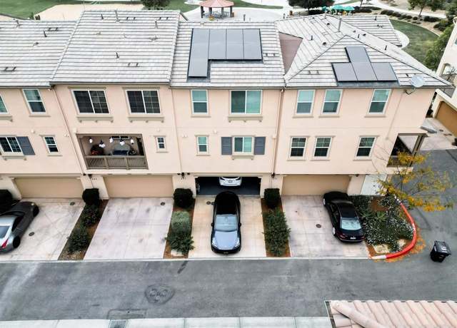 Property at 647 E Mustang St, Camarillo, CA 93010, 3 beds, 2.5 baths