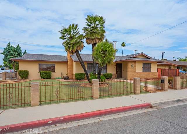 Property at 480 W Thornton Ave, Hemet, CA 92543, 2 beds, 2 baths
