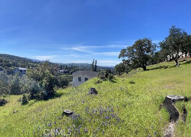 Property at 540 Westgate Dr, Napa, CA 94558