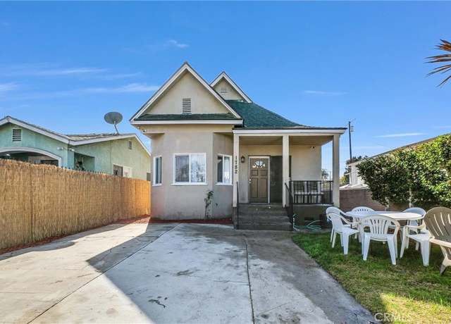 Property at 1782 W 36th Pl, Los Angeles, CA 90018, 4 beds, 2 baths