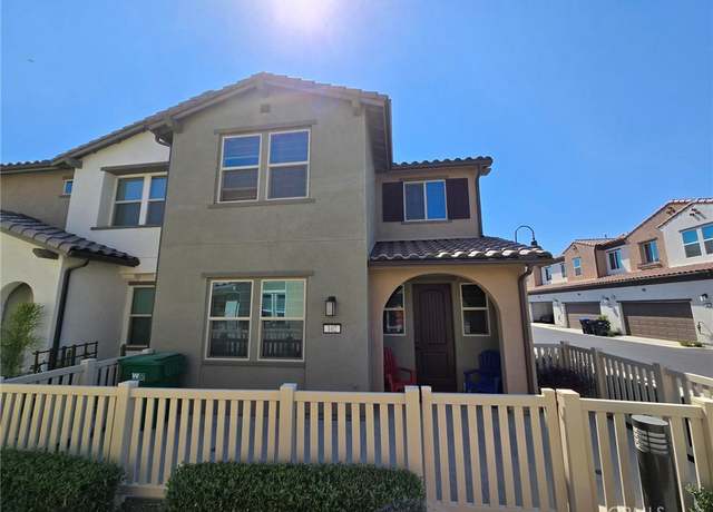 Property at 3956 Lavine Way #102, Corona, CA 92883, 3 beds, 2.5 baths
