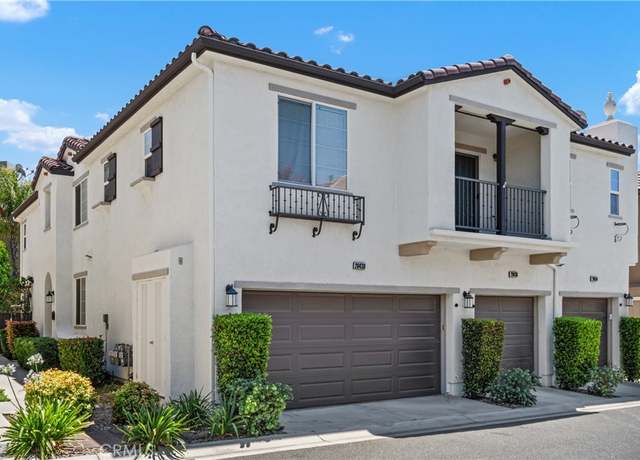 Property at 28438 Mirabelle Ln #454, Saugus, CA 91350, 3 beds, 2.5 baths