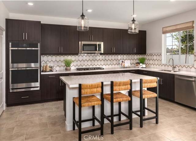 Property at 2685 Hannah Creek Ln, Rialto, CA 92377, 4 beds, 3 baths