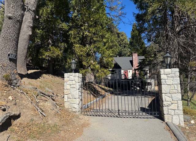 Property at 283 Walnut Dr, Lake Arrowhead, CA 92352, 2 beds, 2 baths