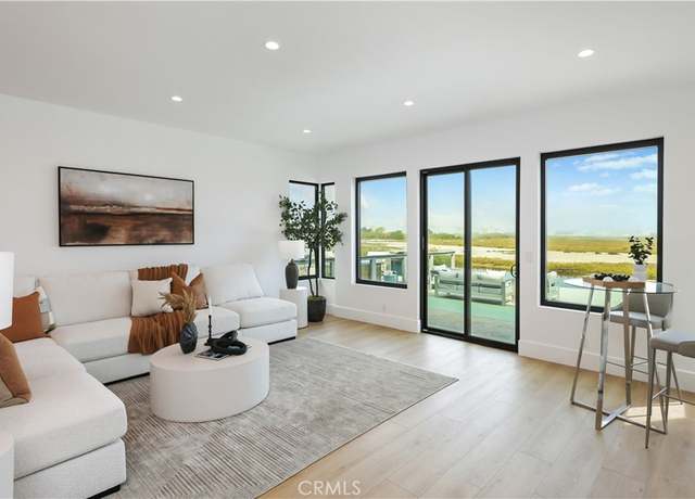 Property at 237 Canal St, Newport Beach, CA 92663, 4 beds, 3 baths