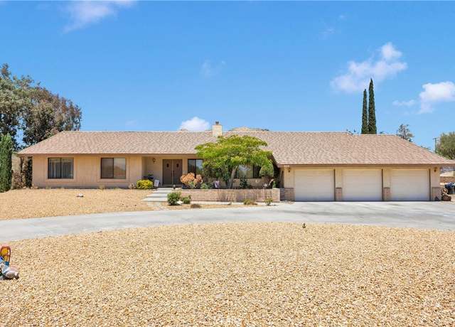 Property at 19428 Shasta Rd, Apple Valley, CA 92307, 3 beds, 2.5 baths