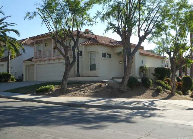 Property at 28075 Championship Dr, Moreno Valley, CA 92555, 4 beds, 3.5 baths