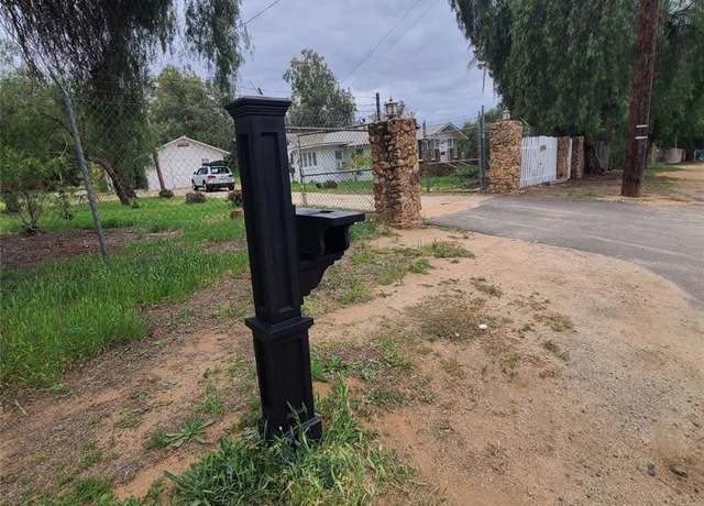 Property at 10560 Robinson Ave, Riverside, CA 92505, 2 beds, 1 bath