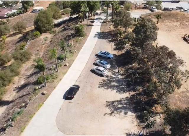 Property at 9265 52nd St, Jurupa Valley, CA 92509, 4 beds, 2.5 baths