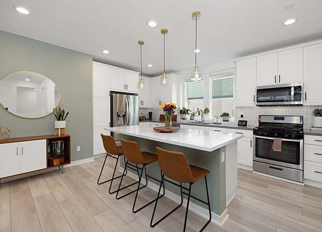 Property at 10456 Newbliss Way, Mira Mesa, CA 92126, 2 beds, 2 baths