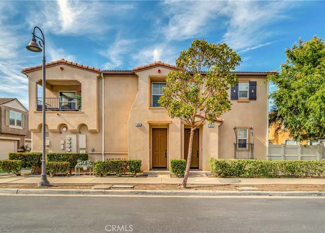 Property at 3639 Dunkirk Dr, Oxnard, CA 93035, 2 beds, 2 baths