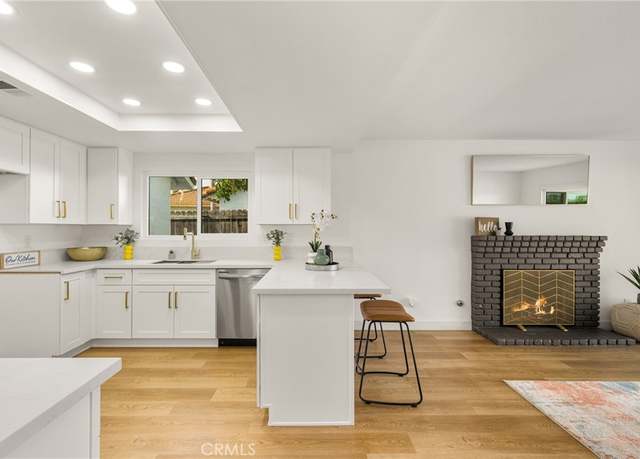 Property at 25280 Shadescale Dr, Murrieta, CA 92563, 3 beds, 2 baths