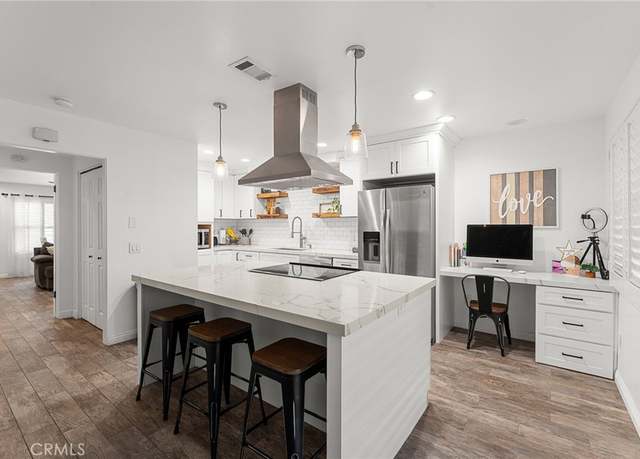 Property at 571 La Verne St, Redlands, CA 92373, 2 beds, 2 baths