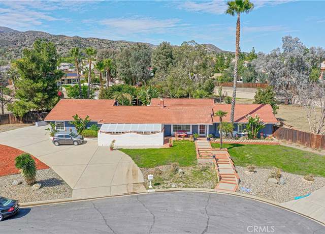 Property at 30521 Coplasa St, Lake Elsinore, CA 92530, 4 beds, 2 baths