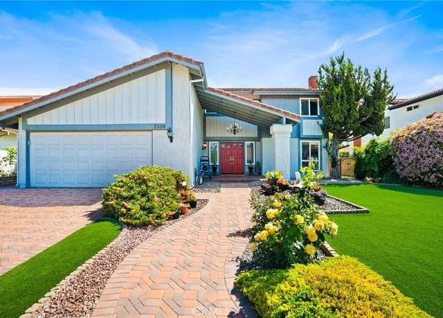 Property at 2528 Larkwood Dr, Fullerton, CA 92833, 4 beds, 2.5 baths