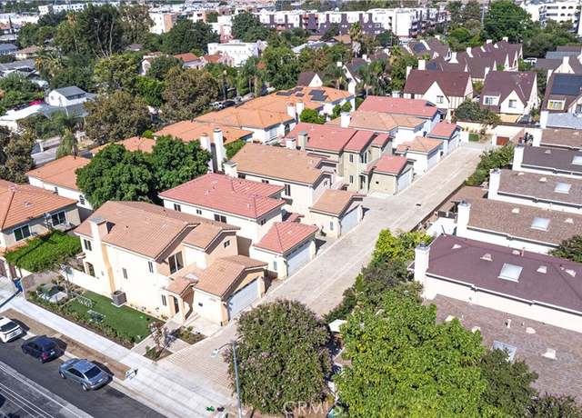 Property at 9246 Cedros Ave #2, Panorama City, CA 91402, 4 beds, 3 baths