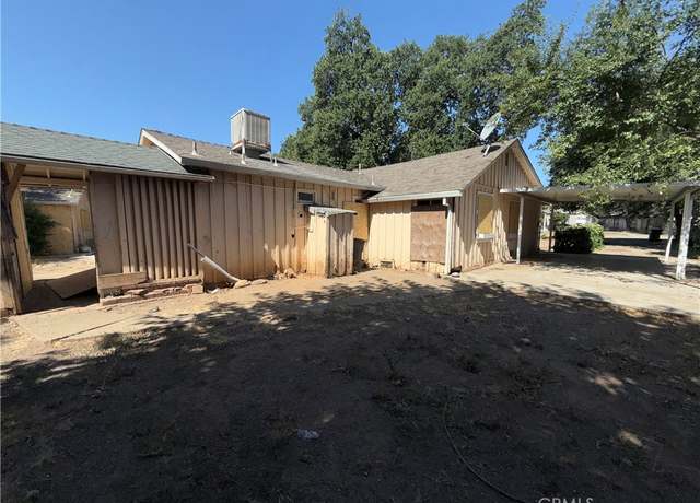 Property at 2915 Lanning Ave, Redding, CA 96001, 3 beds, 2.5 baths