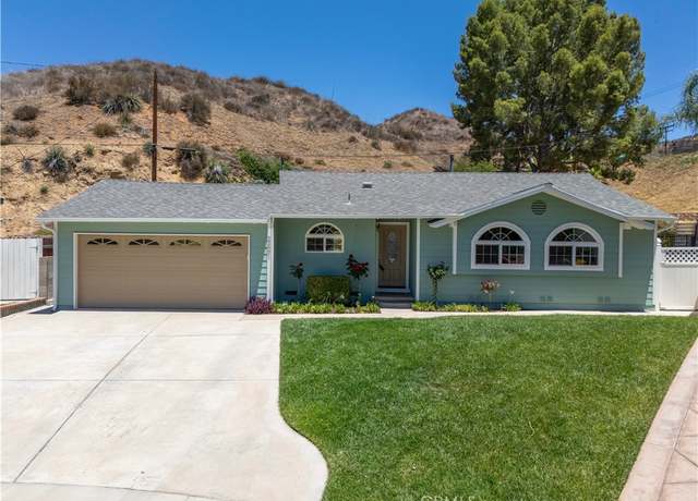 Property at 22601 Aguadero Pl, Saugus, CA 91350, 3 beds, 2 baths