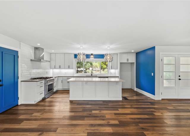 Property at 1910 Warmlands Ave, Vista, CA 92084, 3 beds, 2 baths