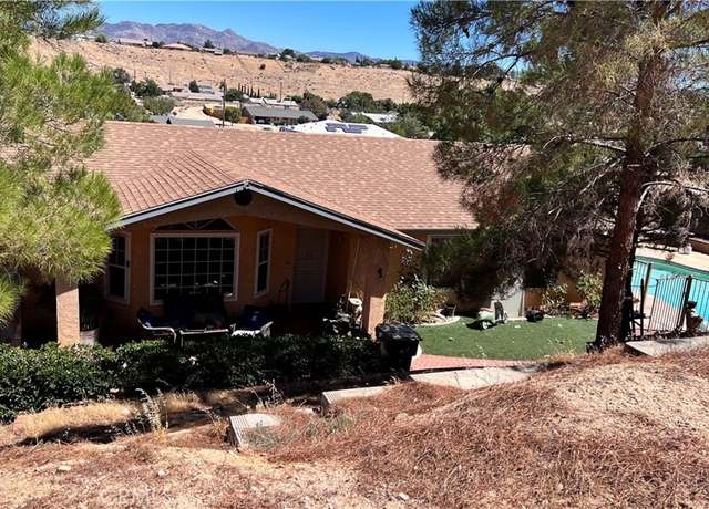 Property at 16725 Mission St, Hesperia, CA 92345, 3 beds, 2 baths