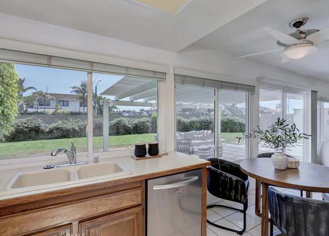Property at 18022 Dellglen Cir, Huntington Beach, CA 92647, 4 beds, 3 baths