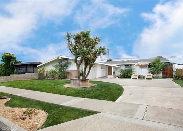 Property at 305 Bowling Green Dr, Costa Mesa, CA 92626, 3 beds, 2 baths