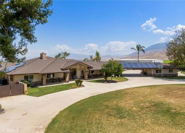 Property at 38792 Comanche Point Rd, Arvin, CA 93203, 3 beds, 4.5 baths