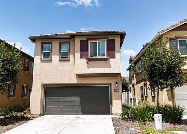 Property at 202 Bay Laurel Ct, Vista, CA 92083, 3 beds, 2.5 baths